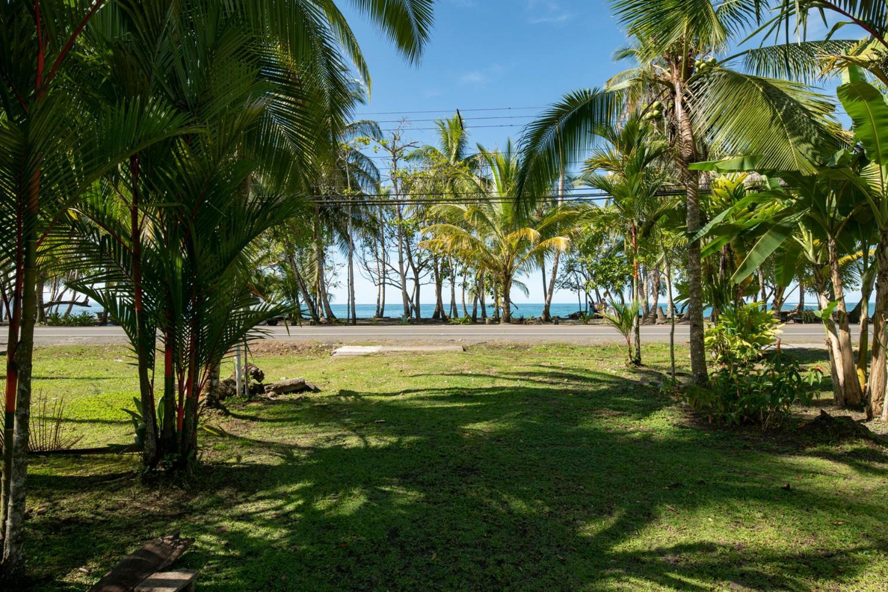 Casa Blanca Beachfront House With Shared Pool Access Pangea Lodge มันซานีโย ภายนอก รูปภาพ